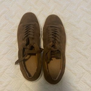 Frye Suede Lace shoes, size 6